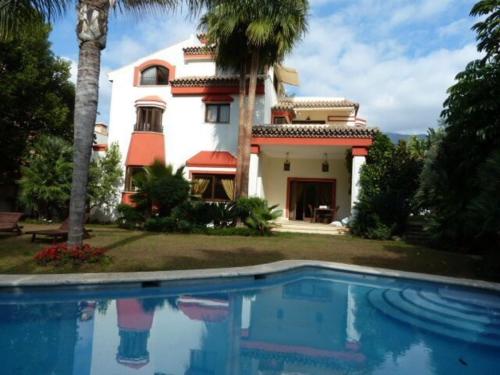 Comforto Holiday House