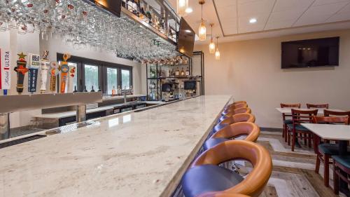 Hotel Manhattan, BW Signature Collection in New Caney, USA