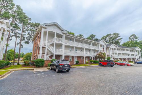 Ground Floor Condo 2 bed 2 bath Riverwalk at Arrowhead Country Club Unit 104 - image 11