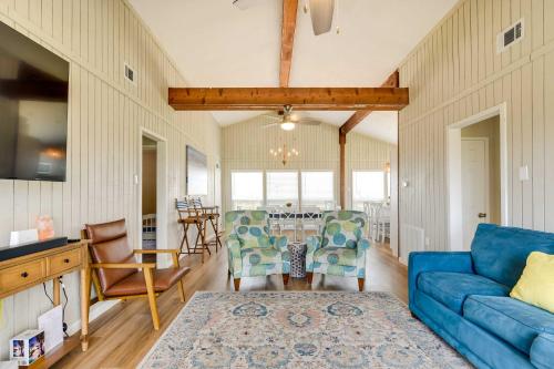 Near Boat Ramp: Home w/ Deck & Grill in Freeport in San Luis Island (TX)