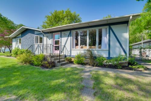 Home Rental on Detroit Lake Dock, Game Room! in Detroit Lakes, USA