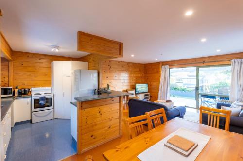 Moa Cottage in Oneroa Village, Blackpool (foto 10)