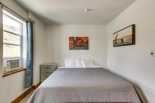 Central Lava Hot Springs Studio with Deck and Views! - image 11