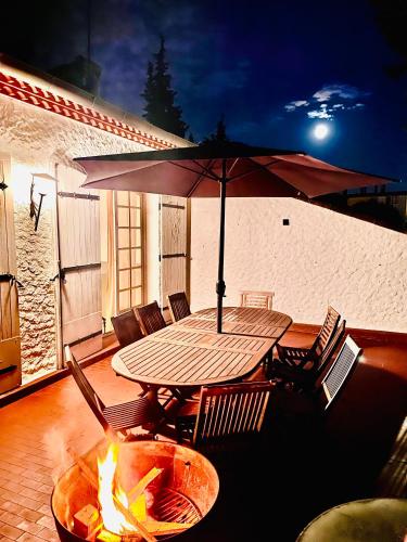 Villa&spa 3 ch 6pers en ville 12 mn de la plage in Figuerolles
