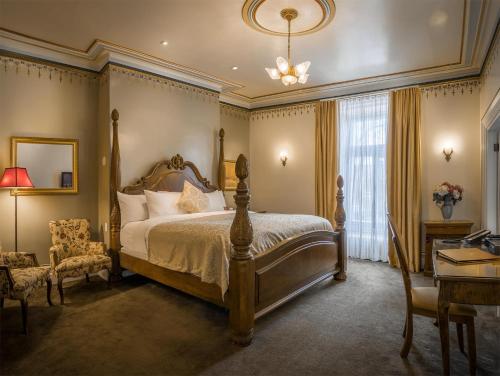 room detail thumbnail 0