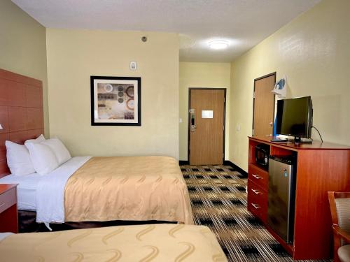 Quality Inn & Suites Wisconsin Dells Downtown - Waterparks Area