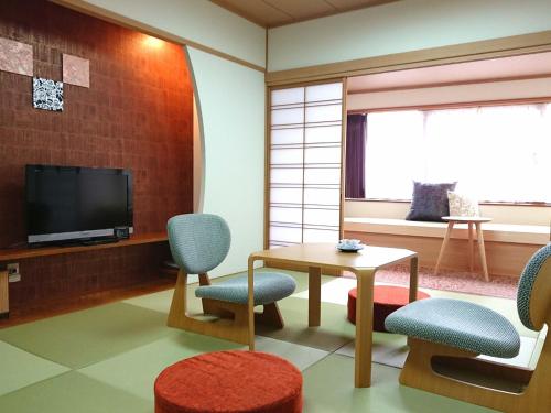room detail thumbnail 0