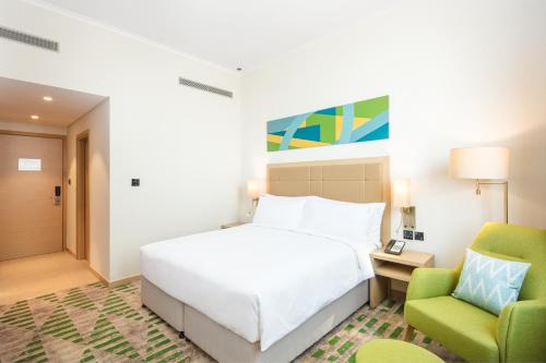 466215809 Holiday Inn & Suites - Dubai Science Park by IHG