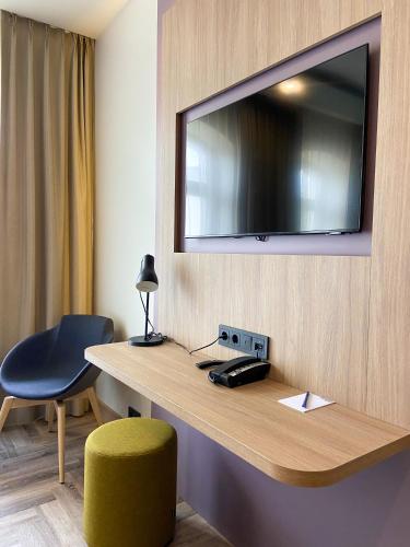 CONTI HOTEL VILNIUS, Conference Centre, Restaurant & Bar