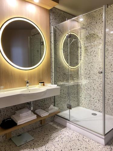 CONTI HOTEL VILNIUS, Conference Centre, Restaurant & Bar