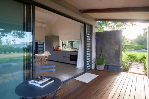 Peaceful Tree Cottage 2