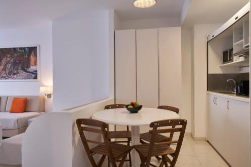 Ammades Epsilon Apartments - image 9