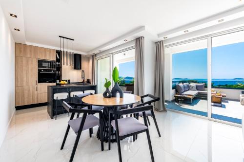 K&N LuxApartment - Jacuzzi and Magnificent Sea view in Mlini