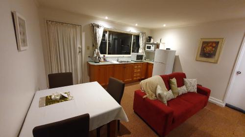 virtuve, Oaktree Guest House in Narbethong