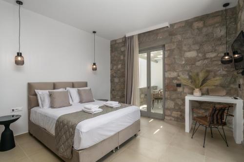 Kedros Milos Suites