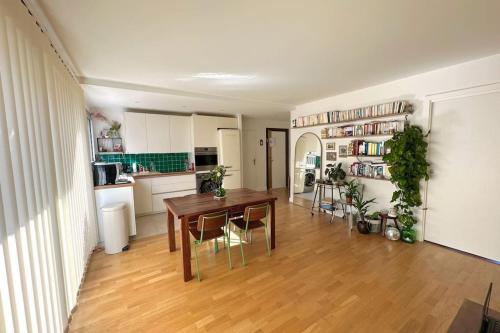 Cosy, calm 70m2, 2 bedroom flat. - Location saisonnière - Paris