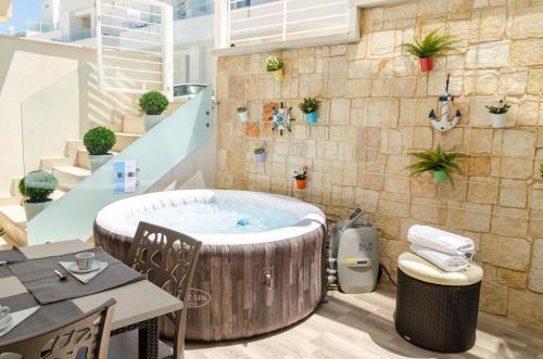 [ApuliaLux] Little Jem w Jacuzzi / 180 steps from Sea