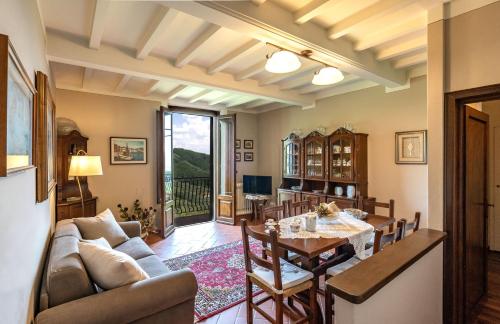 Iekārtas, Panoramic apartment in Massa E Cozzile