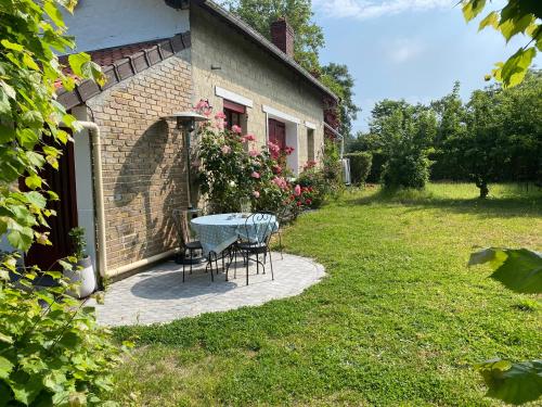 Studio épicéa avec jardin dans charmante propriété - Location saisonnière - Méry-sur-Oise