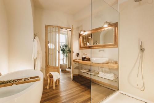 浴室, 哈迪德賽斯布魯克斯精品酒店 (Jardi de Ses Bruixes Boutique Hotel) in 馬洪