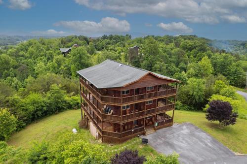 ROCKY TOP VIEWS #668 in Sevierville, USA