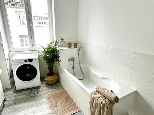 Design Apartment - Parking - Kingsize-Bett - 2x Bad - Zentrum, Hannover (Foto 9)