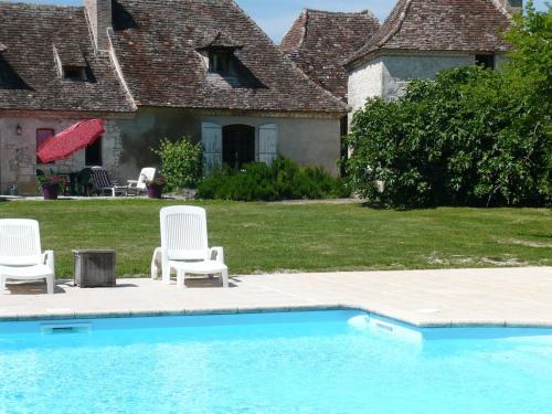 luxury cottage for 2, beautiful views, large swimming pool, no children - Issigeac