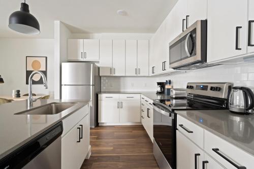 East Austin 2br w gym pool wd nr shops ATX-68 in Austin, USA
