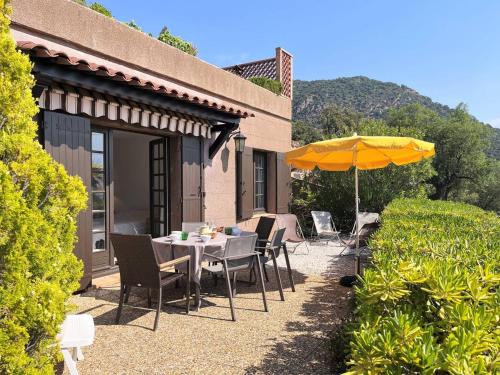 Maison Calme 3 Pièces avec Terrasse, Clim et Garage - Le Lavandou - FR-1-251-502 - Location saisonnière - Le Lavandou