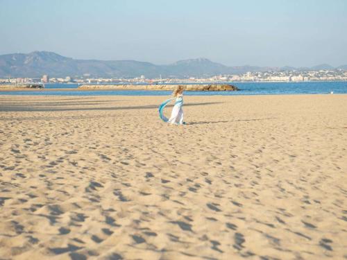 Studio cabine avec piscine, tennis et parking a 400m de la plage - 4 couchages, Saint-Aygulf - FR-1- near Le Botafogo