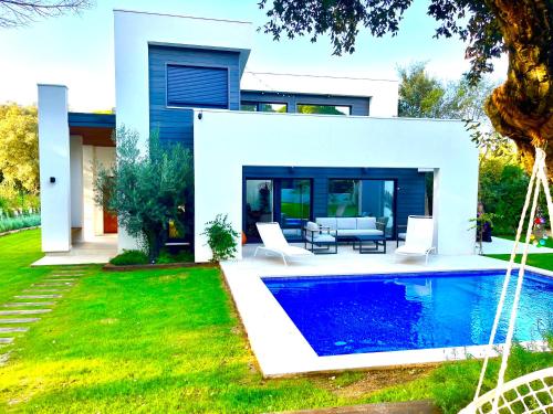 Villa Calella - with Private Pool