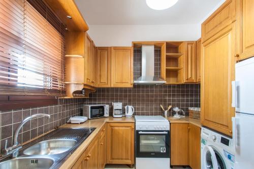 Two-Bedroom Apartment image 6