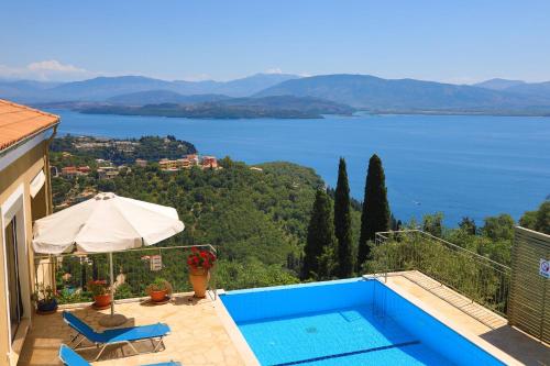  Villa Rose above Agni with amazing views in Kavalléraina