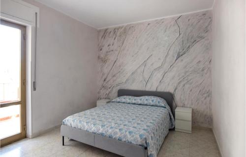  2 Bedroom Cozy Apartment In Tronca in Marina di Strongoli