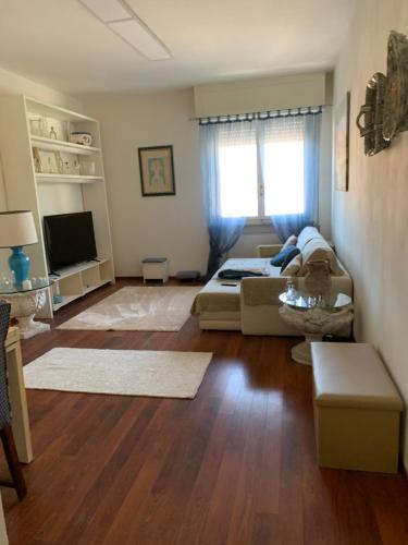  casa felice in Carrara