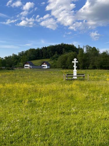 Zagroda wypoczynkowa- Domki nad rzeką