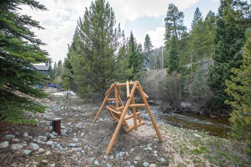 Blue River Escape Home - Peaceful - On River in Breckenridge, USA