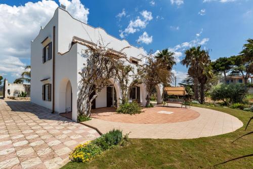 Villa Sunkiss by Perle di Puglia in Pulsano