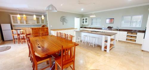 Beach Haven - Sleeps 10 - Tastefully Furnished Holiday Home!, Margate (fotografie 10)