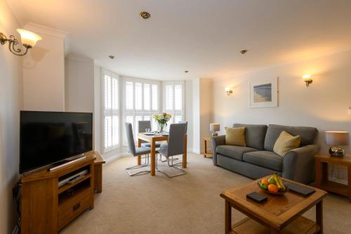 Beachcombers Apartments in Tregurrian