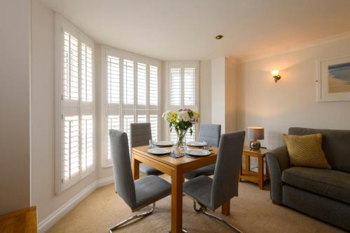 Facilities, Beachcombers Apartments in Tregurrian