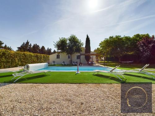 Villa Crousadou, 10 personnes avec piscine à Saint-Rémy-de-Provence - Location, gîte - Saint-Rémy-de-Provence