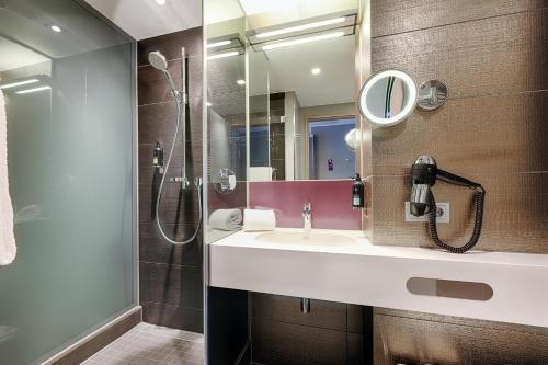 Premier Inn Berlin Alexanderplatz - image 3