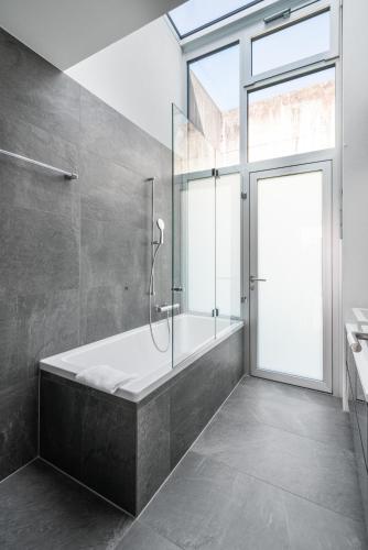 Urban Cube mit Sauna in Thun, Schweiz