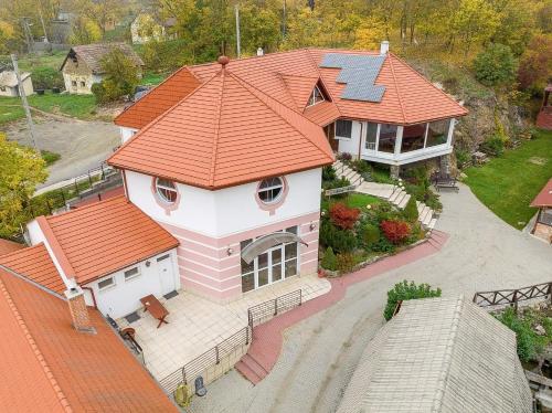 . Malom Udvar Panzió és Étterem