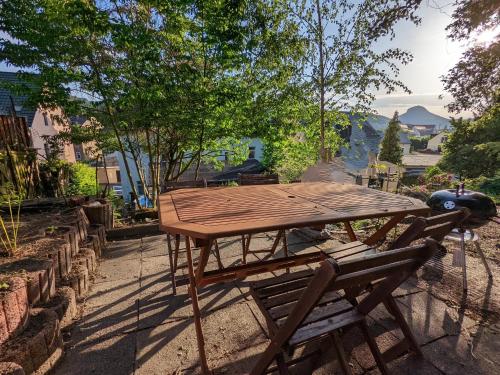 Urlaubsidylle mit Pool, Garten, Grill und Ausblick - R2