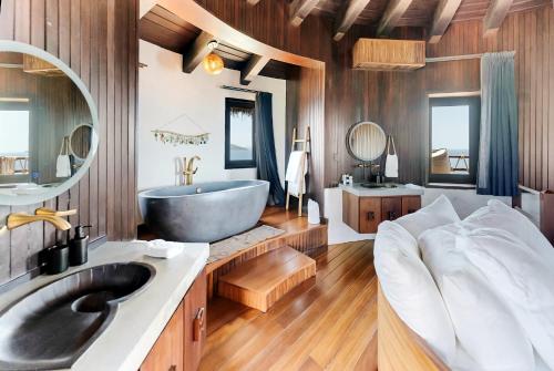 The Aerial, BVI in Road Town