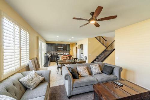 Family-friendly 4BR Home - Spacious - Great Location in Fontana, USA
