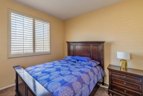 Family-friendly 4BR Home - Spacious - Great Location in Fontana, USA