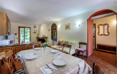  2 Bedroom Cozy Apartment In Montopoli Di Sabina in Montopoli in Sabina